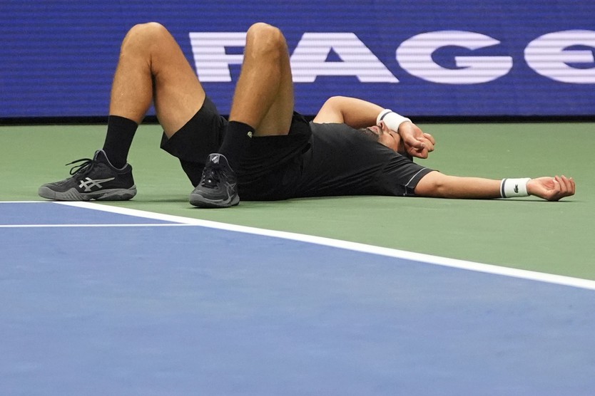 US Open: Novak Djokovic dừng bước ngay vòng 1, Pegula, Medvedev và Kostyuk giành chiến thắng - Ảnh 4.