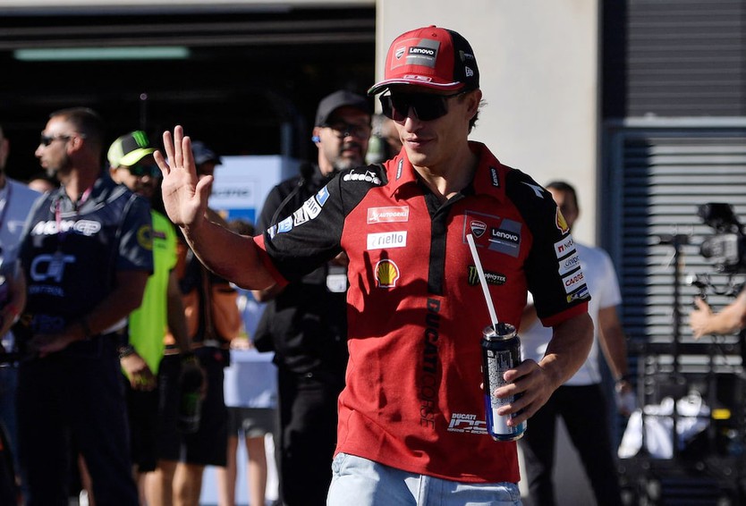 Marc Marquez thắng chặng Aragon, thu hẹp cách biệt với Jorge Martin - Ảnh 4.