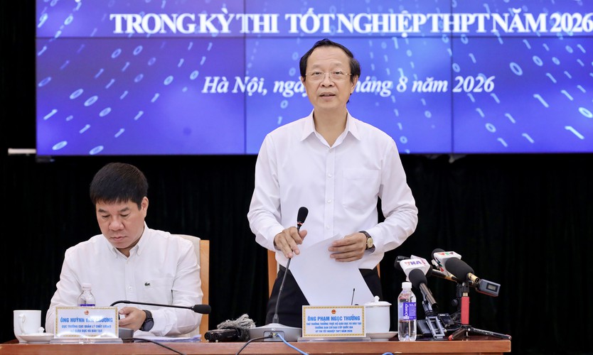 Bộ GD&ĐT: 328 thí sinh chuyên Tuyên Quang sẽ thi lại tất cả các môn tốt nghiệp - Ảnh 2.