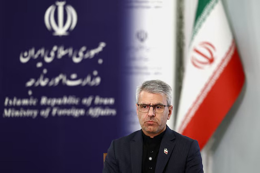 Iran, Oman đàm phán thiết lập tuyến hàng hải mới qua eo biển Hormuz - Ảnh 1.