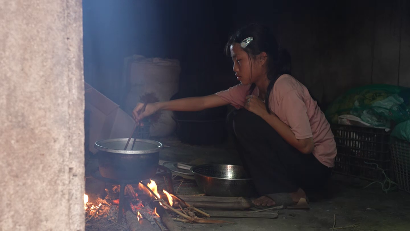 Mái ấm gia đình Việt: Uớc mơ đưa bà, mẹ đi khắp thế gian - Ảnh 4.