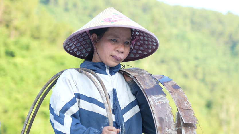 Mái ấm gia đình Việt: Cô bé lớp 6 lo cha mù, mẹ mắc K máu - Ảnh 4.