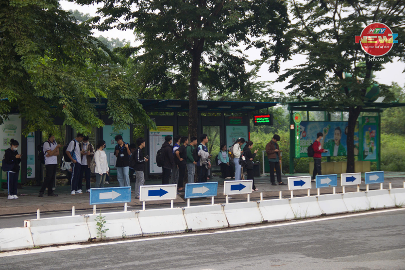 Tăng cường xe buýt phục vụ sinh viên tại Đại học Quốc gia TP. Hồ Chí Minh- Ảnh 2.
