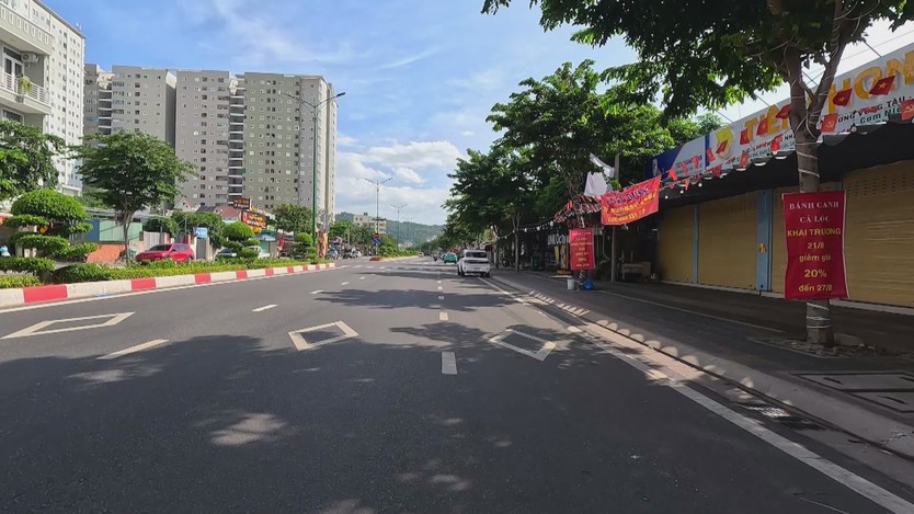 Quản lý trật tự lòng đường: Không để “xí chỗ” thành lệ - Ảnh 2.