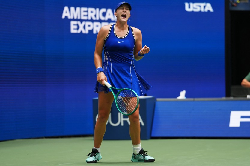 US Open: Coco Gauff ngược dòng vào bán kết, chạm trán tân số 1 thế giới Elena Rybakina - Ảnh 2.
