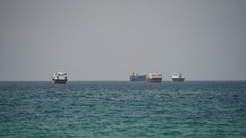 Iran lập vùng hạn chế hàng hải gần eo biển Hormuz- Ảnh 1.