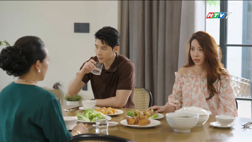 Mặt nạ hoàng kim: Gia Phúc giằng xé trong sự thờ ơ của chính mình- Ảnh 3.
