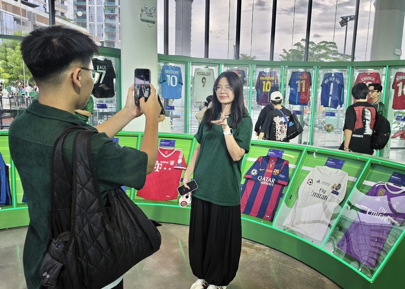 The World Of Heineken: Đua xe Công thức 1 khuấy động Công viên bờ sông Sài Gòn - Ảnh 7.