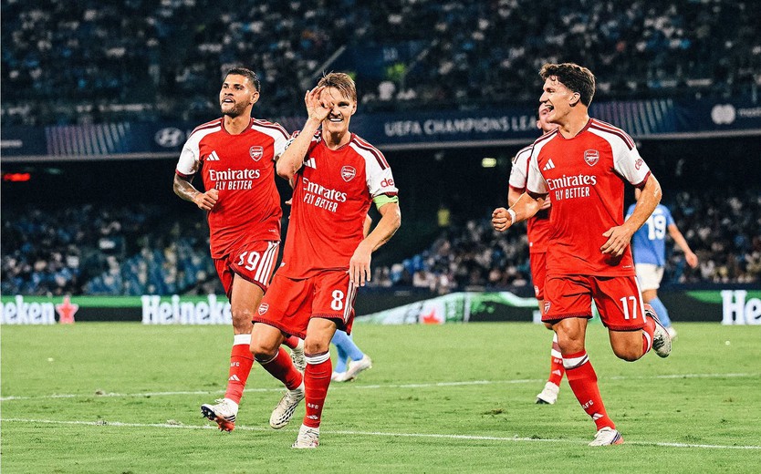 Arsenal: Odegaard đã thấp thoáng hình bóng Bergkamp - Ảnh 1.