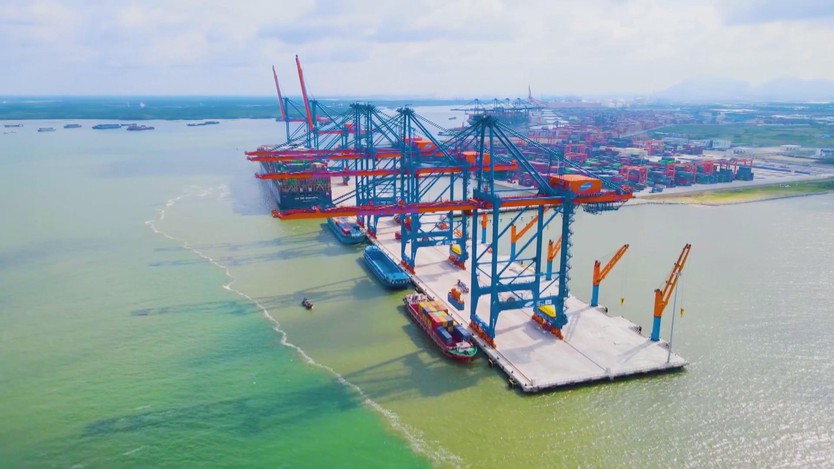 Tháo gỡ "điểm nghẽn" hạ tầng để nâng cao sức cạnh tranh của hàng Việt trên thế giới - Ảnh 1.