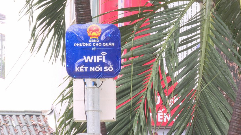 TP. Hồ Chí Minh hướng tới phủ WiFi miễn phí tại 100% khu vực công cộng- Ảnh 1.