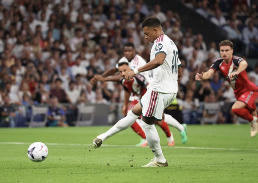 Mbappé lập cú đúp, Real Madrid đè bẹp Rayo Vallecano trên sân nhà - Ảnh 2.
