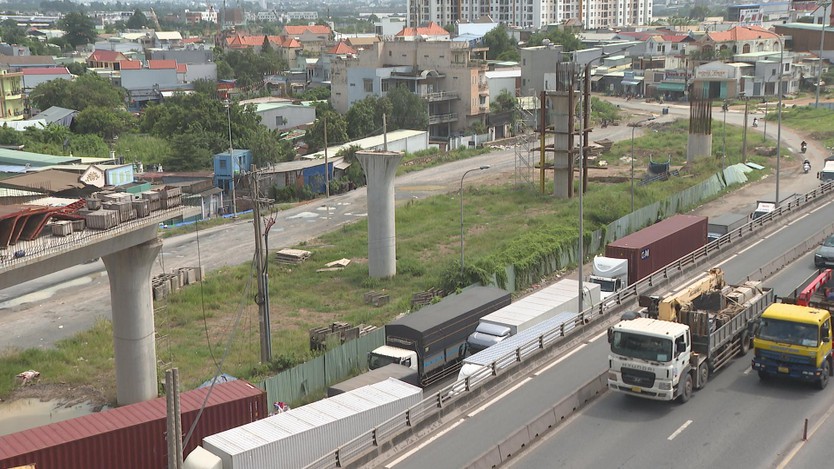 Nút giao Tân Vạn tăng tốc, phấn đấu thông xe cuối năm 2026 - Ảnh 4.