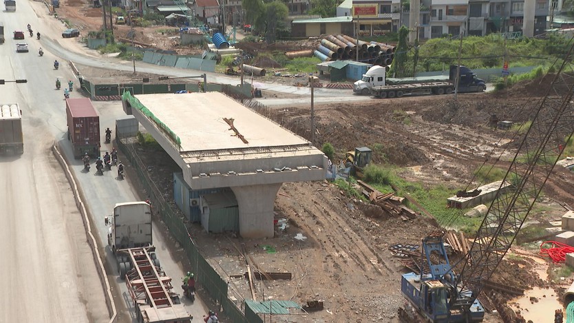 Nút giao Tân Vạn tăng tốc, phấn đấu thông xe cuối năm 2026 - Ảnh 5.