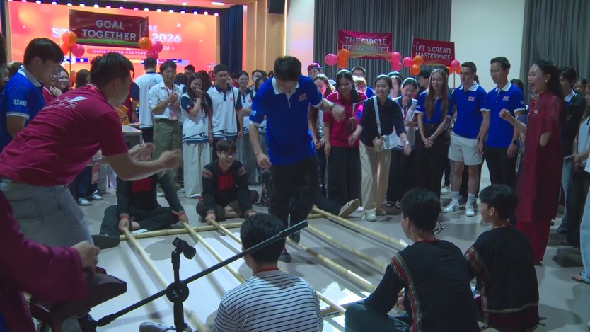 Ngày hội sinh viên quốc tế UEF 2026: “Diving into Cultures” - Ảnh 6.