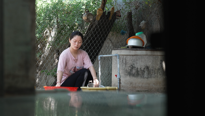 Mái ấm gia đình Việt: Không có cha mẹ, cô bé tự lập sau khi bà mất - Ảnh 4.