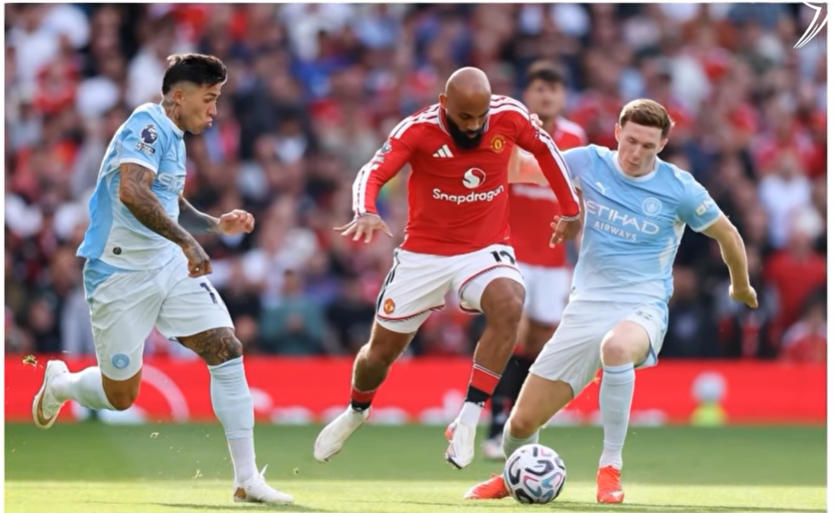 Trọng tài nhận sai sau trận derby thành Manchester- Ảnh 2.