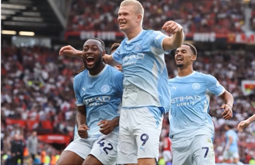 Trọng tài nhận sai sau trận derby thành Manchester- Ảnh 6.