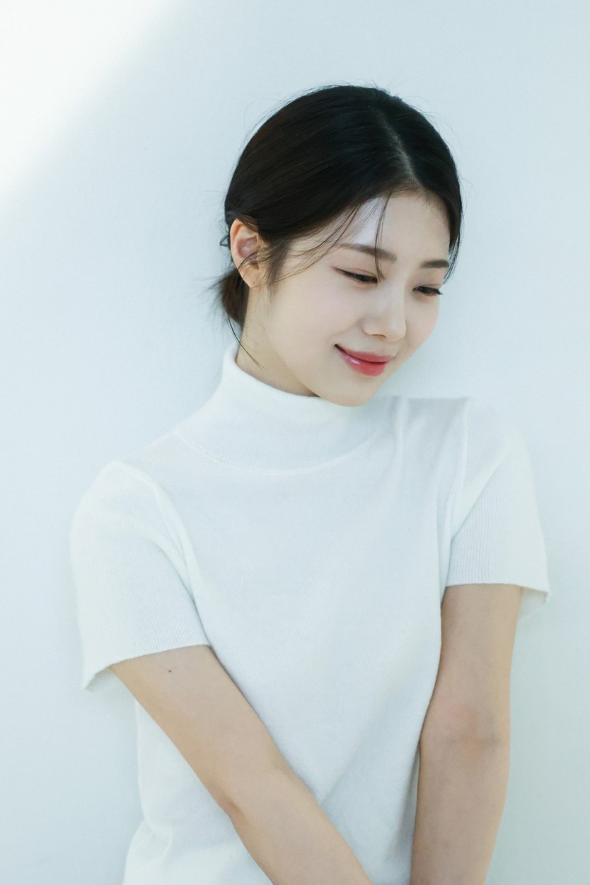 Han Chae-rin: "Tôi chỉ muốn tiến bộ hơn mỗi ngày"- Ảnh 5.