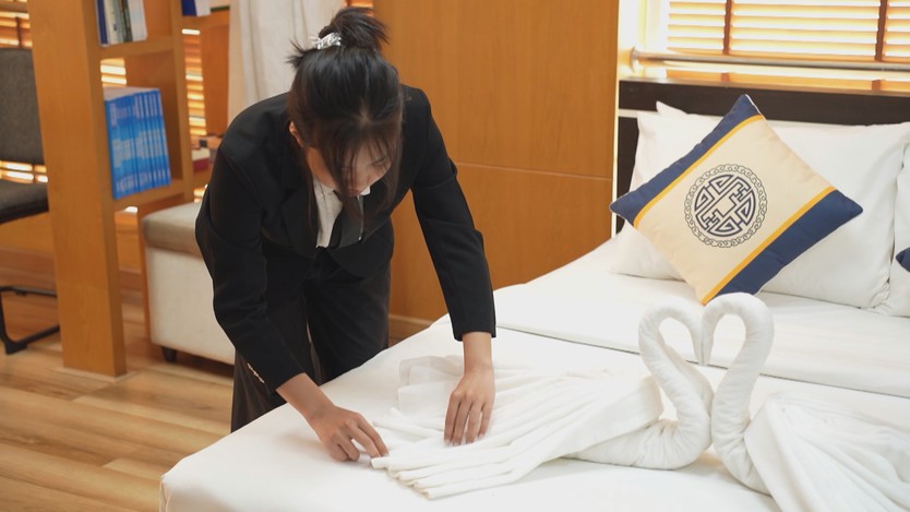 Gần 90% cơ sở lưu trú đang thiếu nhân sự: Giải pháp nào cho ngành du lịch TP. Hồ Chí Minh? - Ảnh 2.