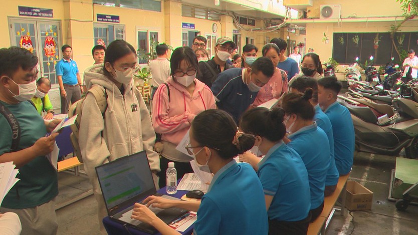 TP. Hồ Chí Minh: Doanh nghiệp tăng tốc săn lao động cho mùa cao điểm  - Ảnh 3.