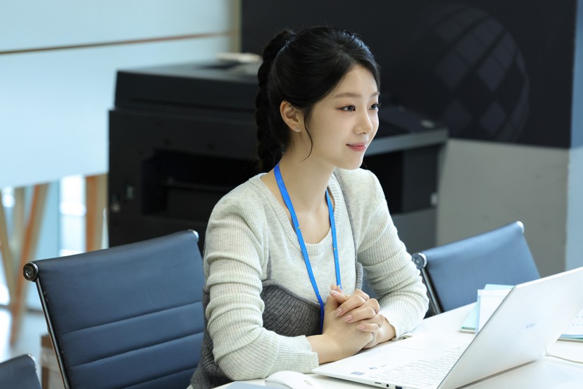Han Chae-rin: "Tôi chỉ muốn tiến bộ hơn mỗi ngày"- Ảnh 1.