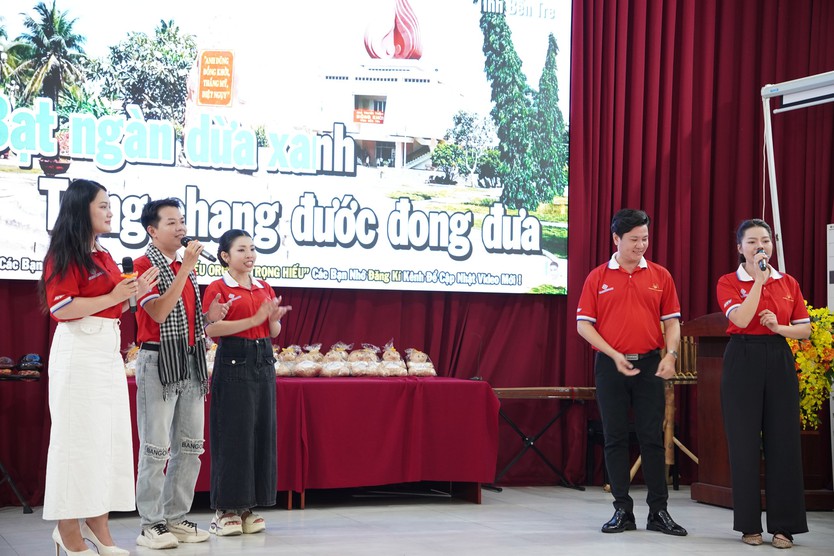 Chuông vàng vọng cổ 2026: Hành trình "Đôi mắt trái tim" đến Trường Phổ thông Đặc biệt Nguyễn Đình Chiểu - Ảnh 21.