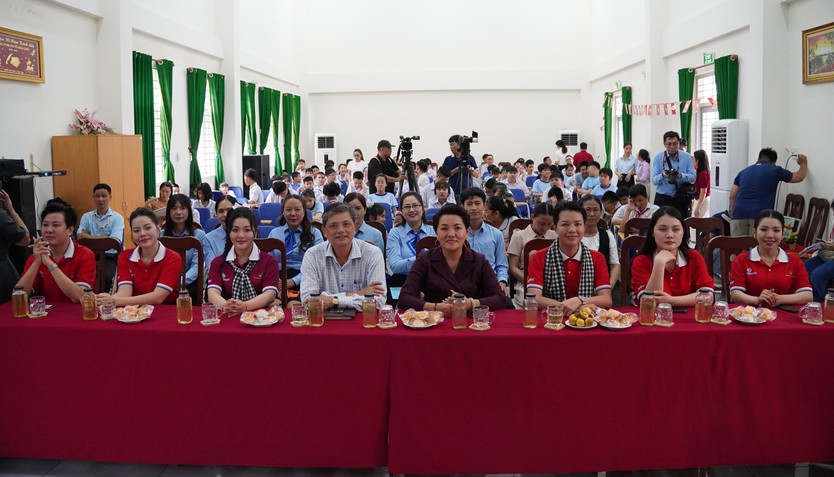 Chuông vàng vọng cổ 2026: Hành trình "Đôi mắt trái tim" đến Trường Phổ thông Đặc biệt Nguyễn Đình Chiểu - Ảnh 16.