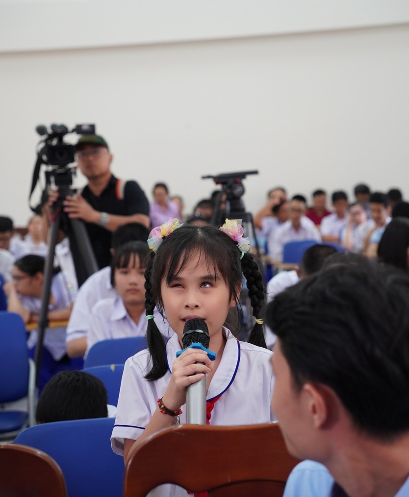 Chuông vàng vọng cổ 2026: Hành trình "Đôi mắt trái tim" đến Trường Phổ thông Đặc biệt Nguyễn Đình Chiểu - Ảnh 31.