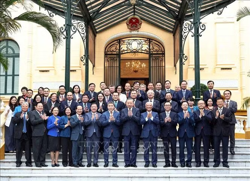 Tổng Bí thư, Chủ tịch nước gặp mặt BCH Liên hiệp các tổ chức hữu nghị Việt Nam - Ảnh 3.