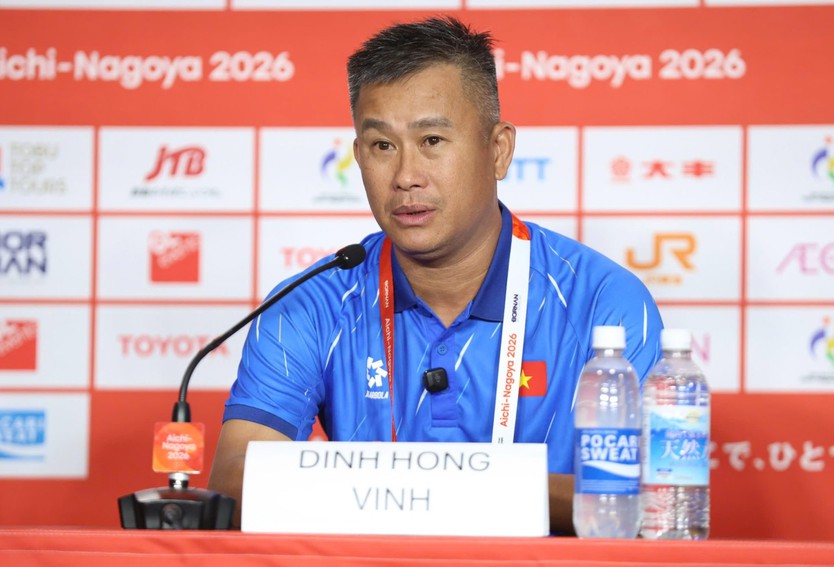 HLV Đinh Hồng Vinh hài lòng với tinh thần thi đấu của U23 Việt Nam - Ảnh 1.