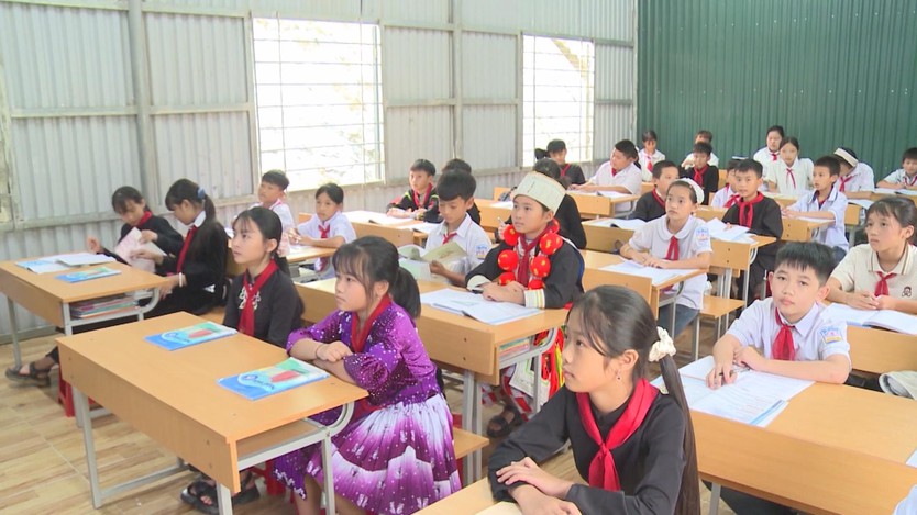 Điểm tựa gieo chữ kiên cố cho thầy trò xã Thượng Nông trong năm học mới- Ảnh 3.