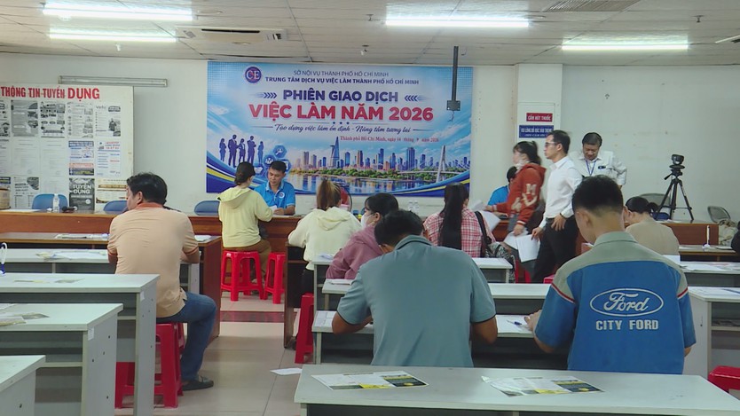 Gần 16.000 vị trí chờ người, doanh nghiệp vẫn "đỏ mắt" tìm lao động- Ảnh 1.