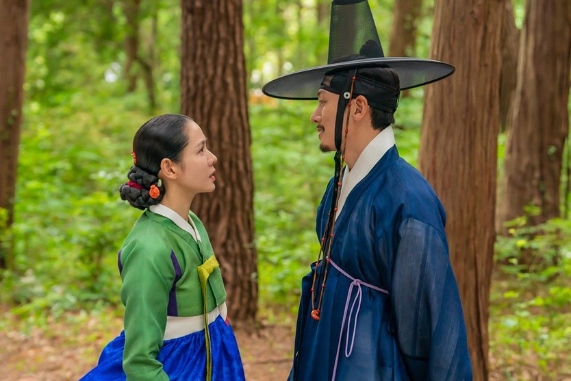 Phim "Scandal": 3 điểm đáng chú ý từ chuyện tình vượt khuôn phép ở Joseon - Ảnh 2.