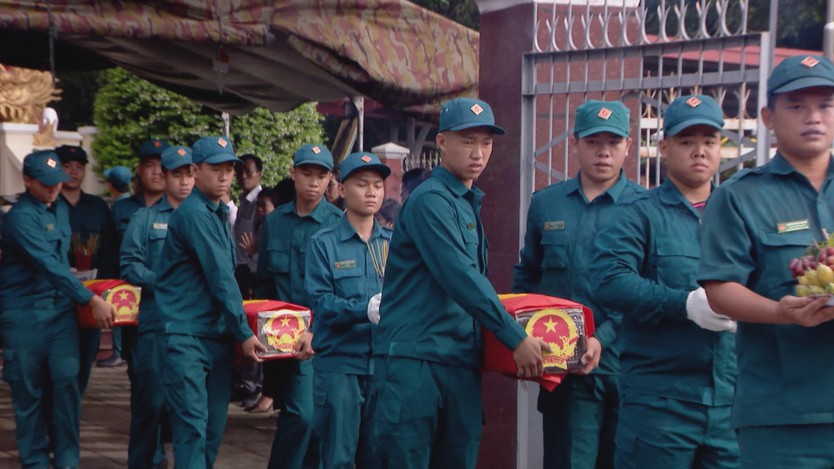 Quy tập 5 hài cốt liệt sĩ bị vùi dưới giếng sâu sau gần 60 năm - Ảnh 5.