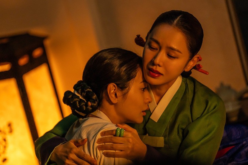 Phim "Scandal": 3 điểm đáng chú ý từ chuyện tình vượt khuôn phép ở Joseon - Ảnh 1.