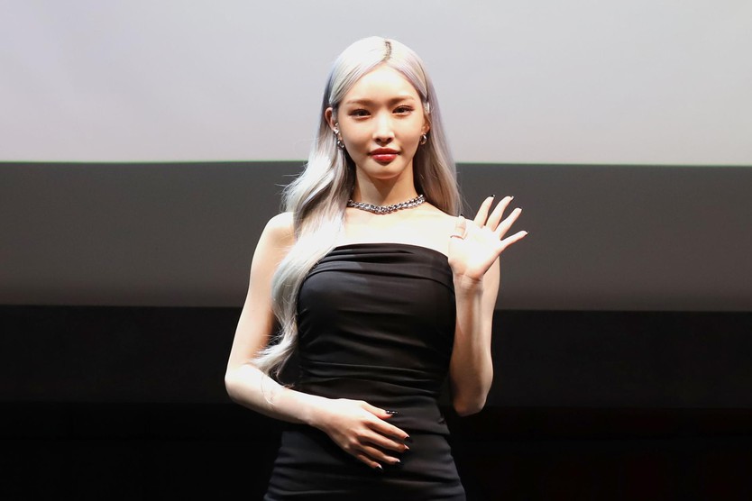 Chungha nhập viện cấp cứu, hủy lịch diễn tại lễ hội đại học Kyonggi - Ảnh 3.