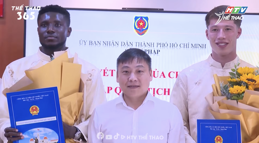 Williams Minh Hoàng và Olaha Mạnh Đức nhận quốc tịch Việt Nam - Ảnh 1.