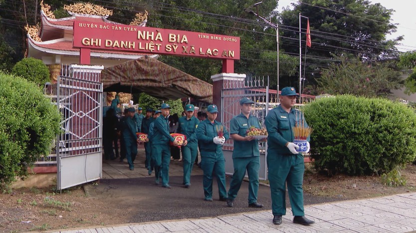 Di quan 5 hài cốt liệt sĩ tại Nghĩa trang Tân Uyên sau gần 60 năm hy sinh - Ảnh 1.