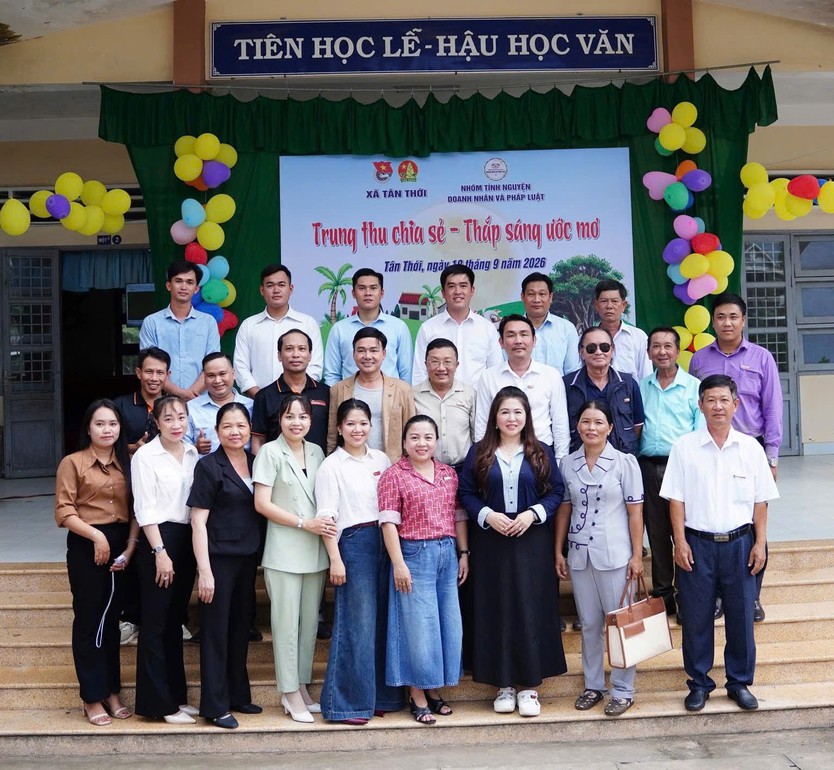 Trao 500 phần quà Trung thu đến học sinh Trường Tiểu học Tân Thới- Ảnh 15.