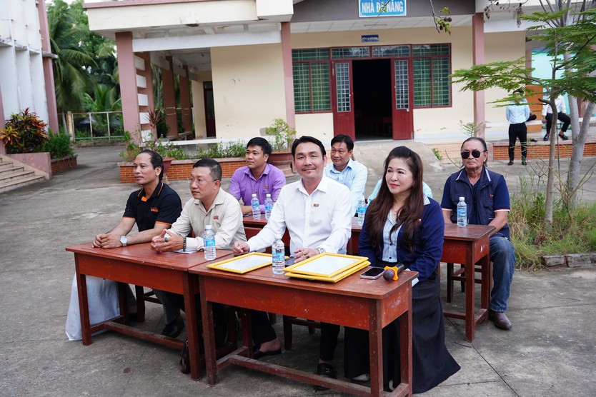 Trao 500 phần quà Trung thu đến học sinh Trường Tiểu học Tân Thới- Ảnh 16.