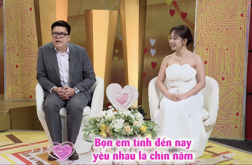 Vợ chồng son: Cầu hôn vợ trong concert Super Junior - Ảnh 1.
