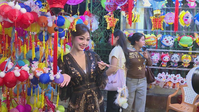 Sắc màu Trung thu thắp sáng phố lồng đèn Chợ Lớn- Ảnh 2.