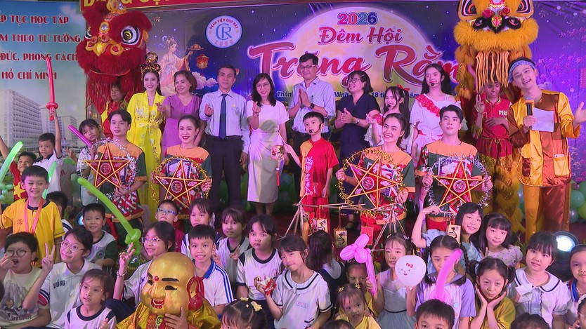 Không khí Trung thu ấm áp dành cho các em nhỏ tại Bệnh viện Chợ Rẫy- Ảnh 4.