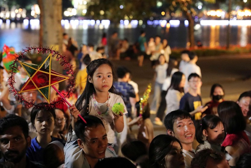 Báo Nhân Dân ra mắt không gian nghệ thuật cộng đồng Tán Đa Show - Ảnh 2.