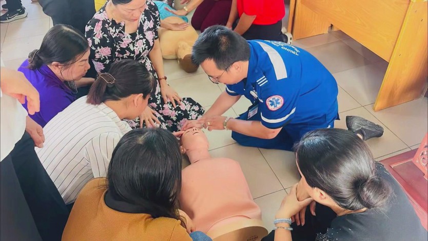 Phổ cập kỹ năng sơ cứu cho toàn dân, tận dụng thời gian vàng - Ảnh 1.