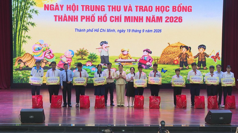 Tiếp sức trẻ em có hoàn cảnh khó khăn dịp trung thu - Ảnh 4.