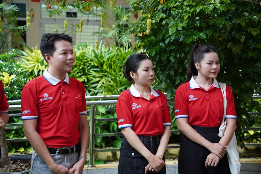 Chuông vàng vọng cổ 2026: Cảm xúc lắng đọng và khoảnh khắc bứt phá tại Chung kết 3 - Ảnh 36.