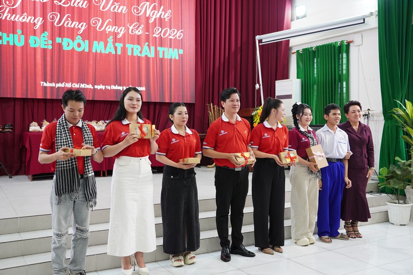 Chuông vàng vọng cổ 2026: Cảm xúc lắng đọng và khoảnh khắc bứt phá tại Chung kết 3 - Ảnh 42.