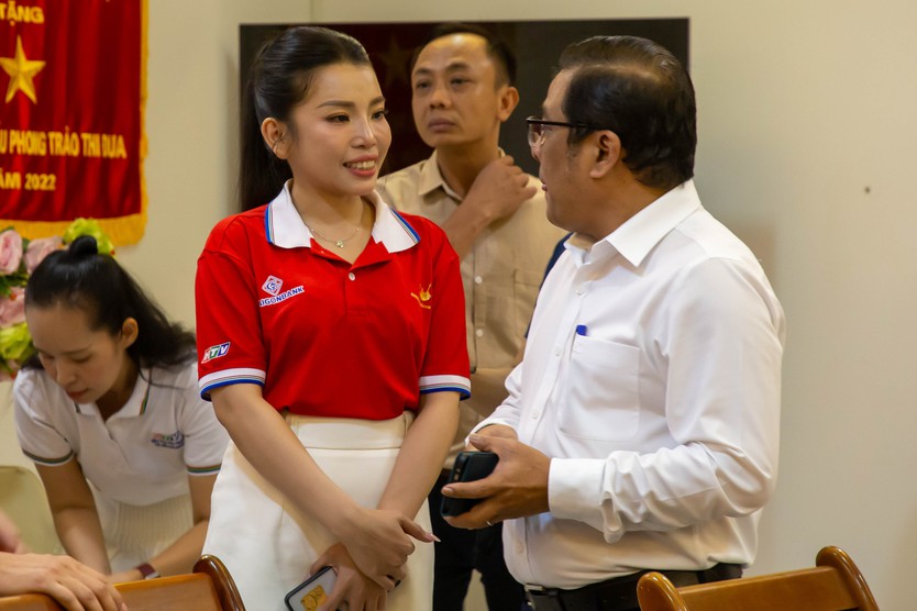 Bước chuyển mình bản lĩnh trên hành trình Chuông vàng vọng cổ - Ảnh 10.